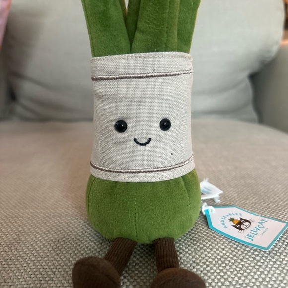 Jellycat Amuseables Asparagus, NWT, authentic (from auth. retailer) - Picture 4 of 6